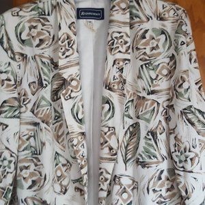 REQUIREMENTS  WOMENS BLAZER JACKET SIZE M